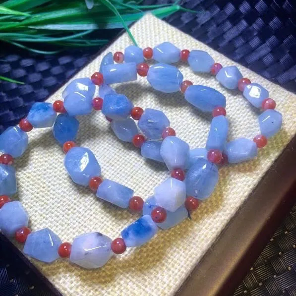 Бисероплетение художественное ремесло аквамариновая огранка граненый натуральный драгоценный камень свободный браслет