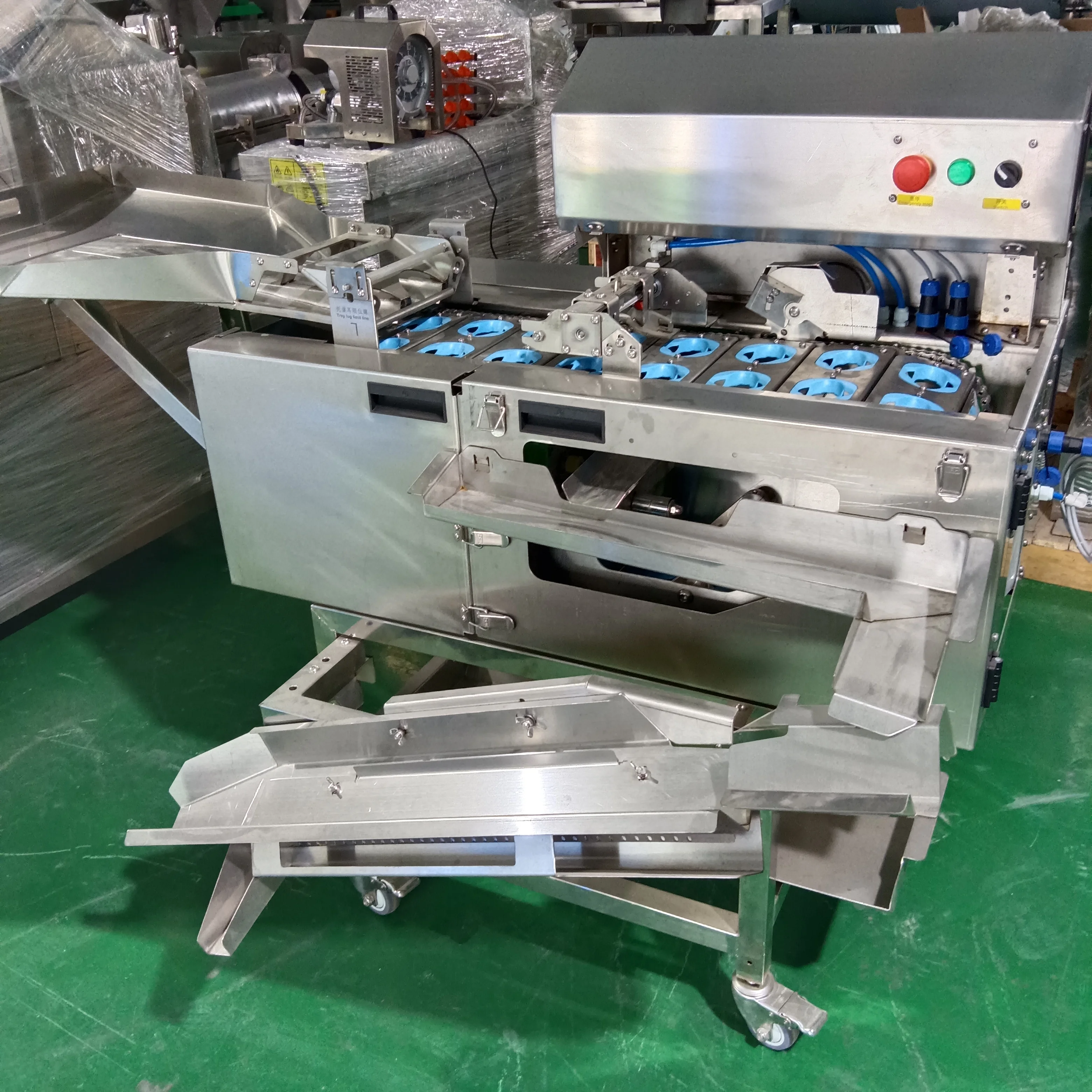 High efficiency centrifugal egg break automatic egg beater egg separator commercial