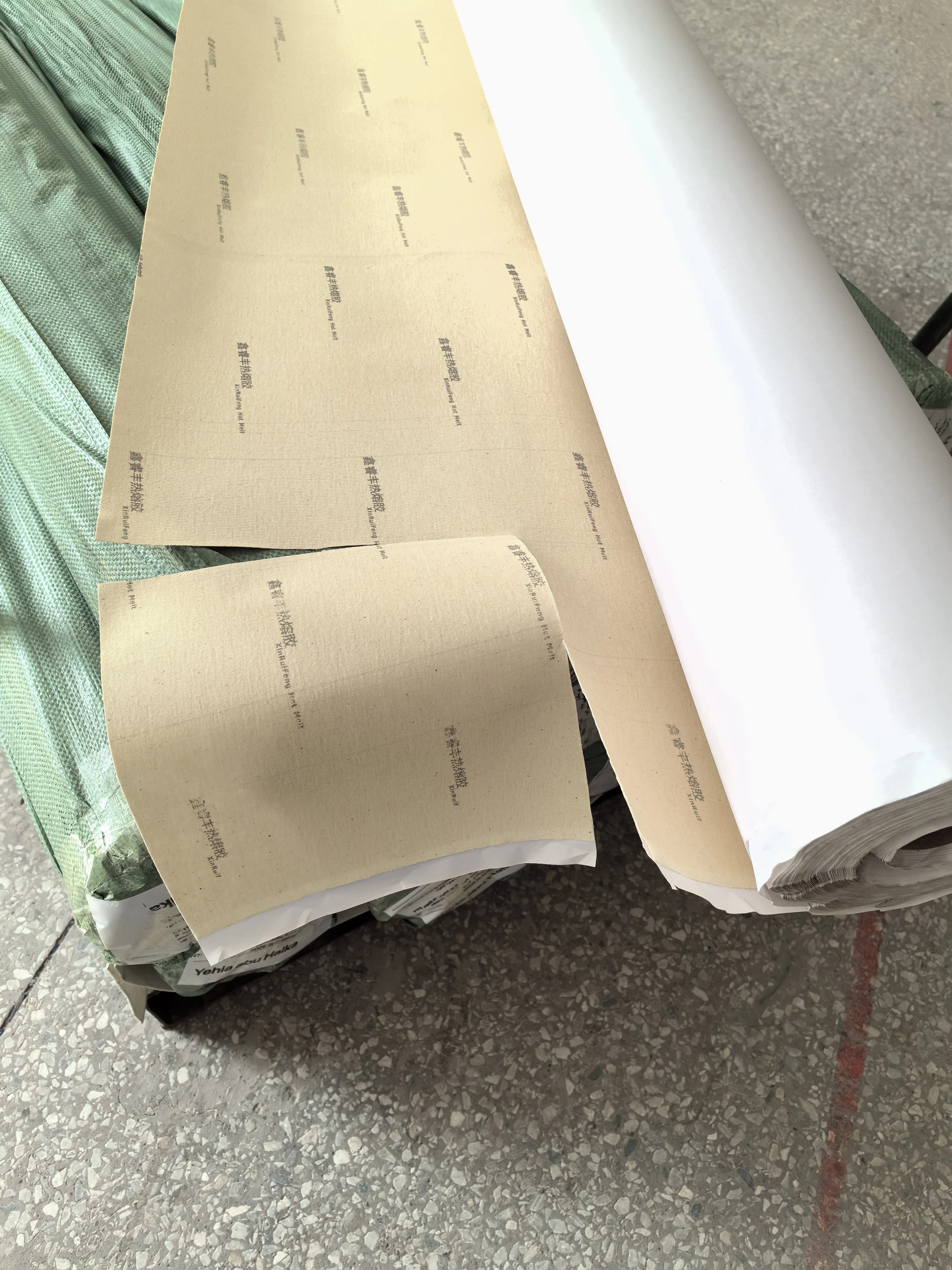 Cloth Coating Of Eva Hot Melt Adhesive Textile Lamination With Hot Melt Fabric Fusion Adhesive Sheet