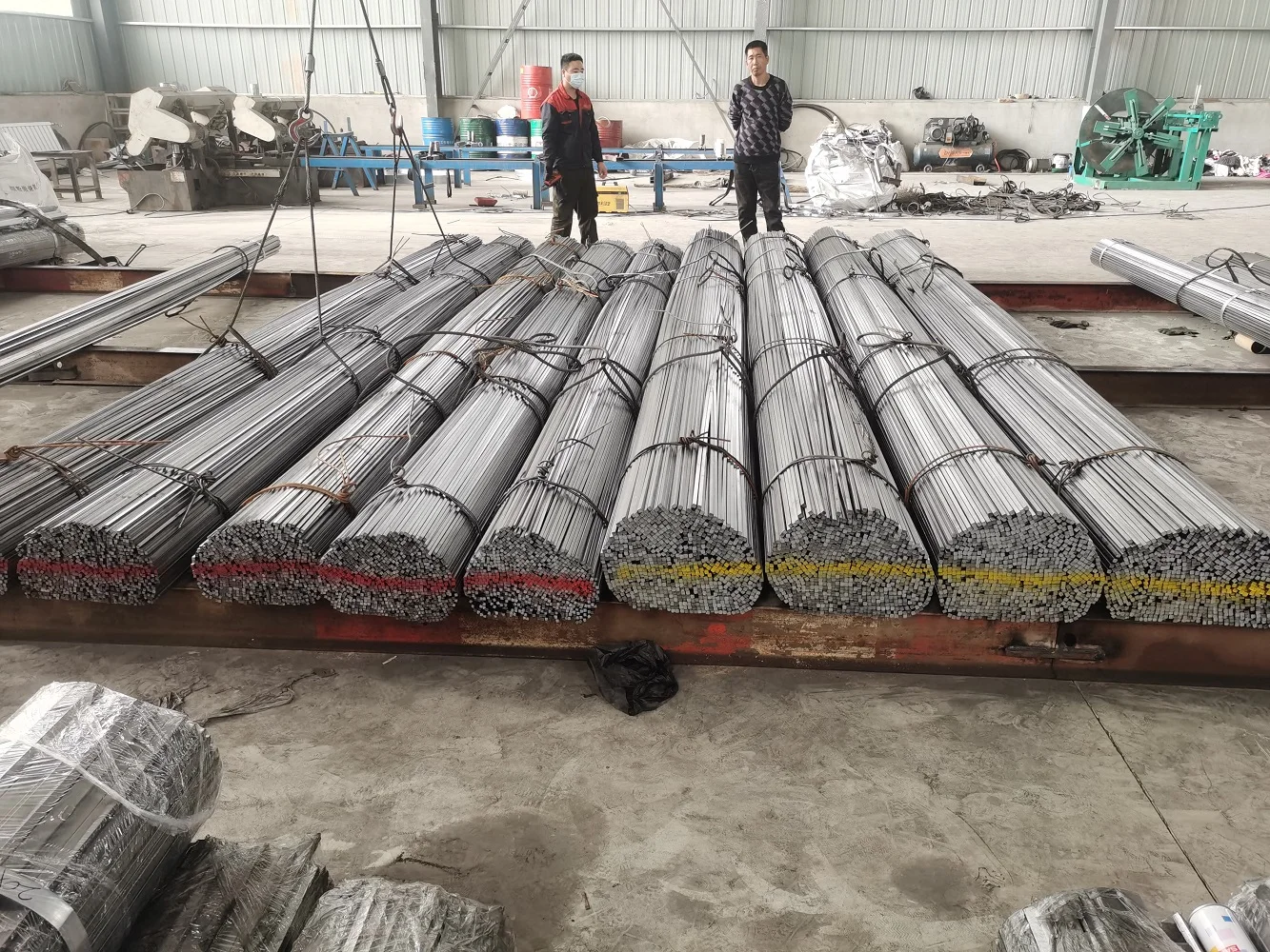 Квадратный стержень из углеродистой стали XingHe