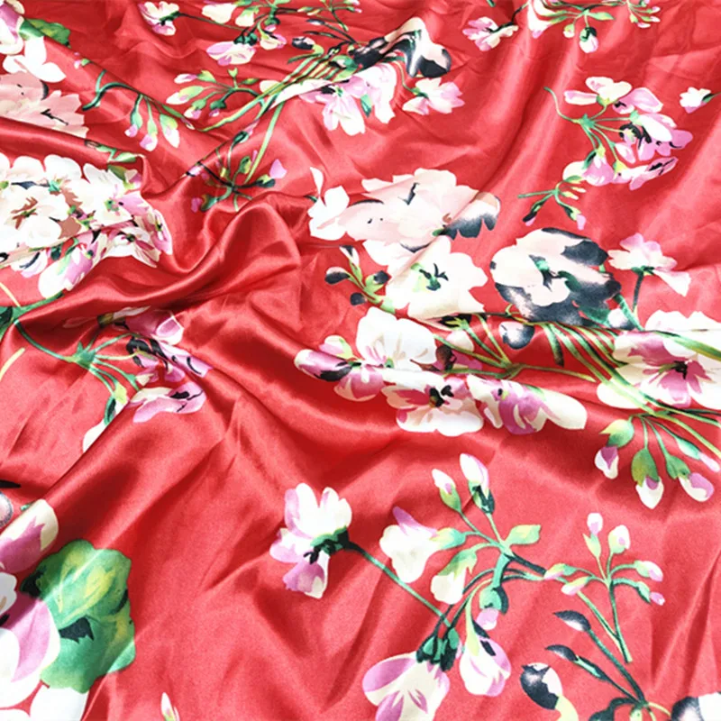 Factory Price Wholesale New Designs Silk Satin Fabric Digital Print Fabric for Lady Dress Lady Polyester Digital Printing Fabric