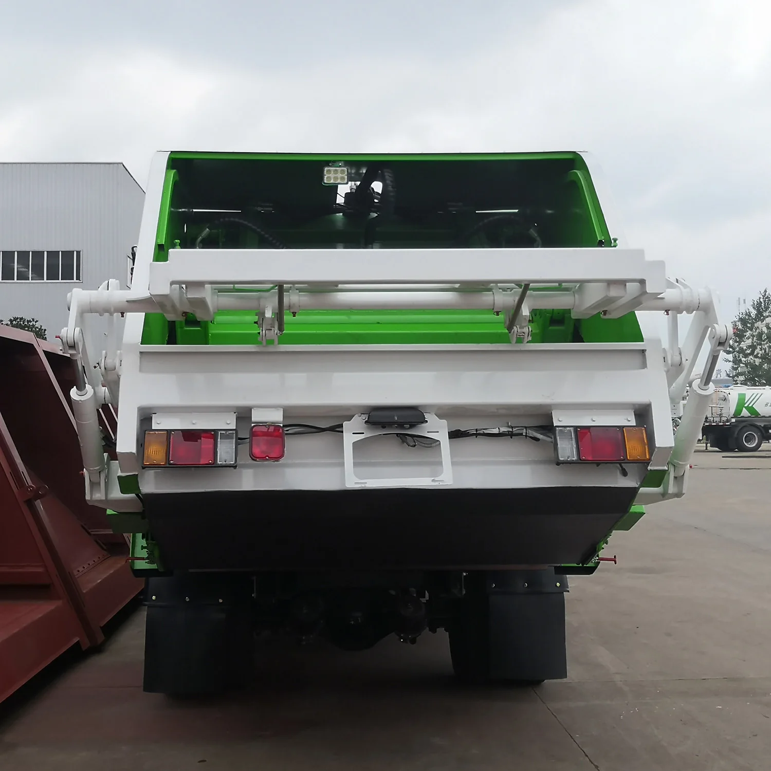 China brand new 8 tons Compressed Garbage truck Garbage compactor truck for sale