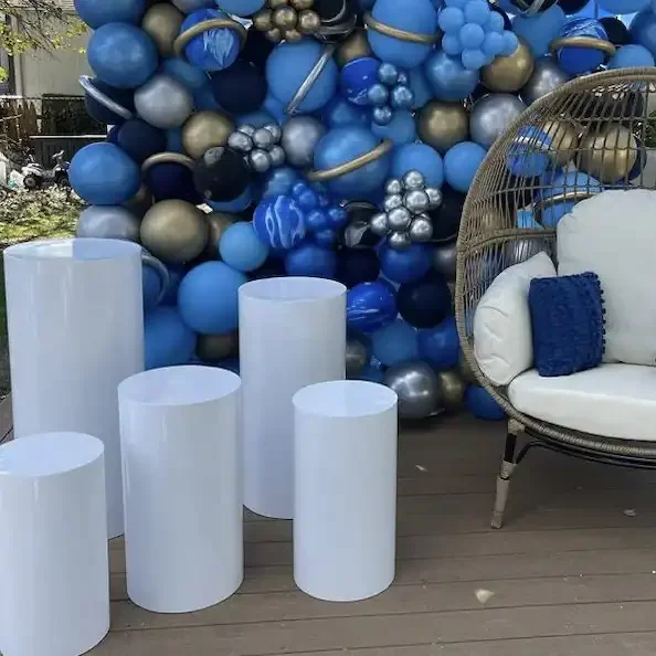 plinths round acrylic pedestals stand display platform white Acrylic cylinder party round cake  plinths