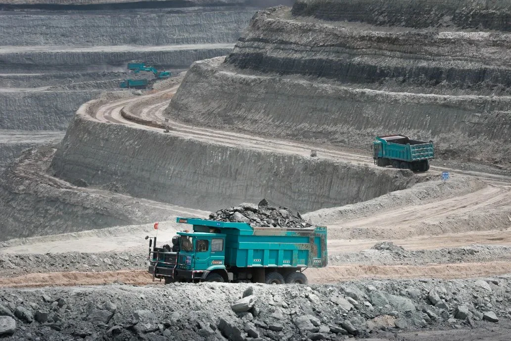 China Top Brand 90 Ton 6*4 SWK90 Mining Dump Trucks with Best Price
