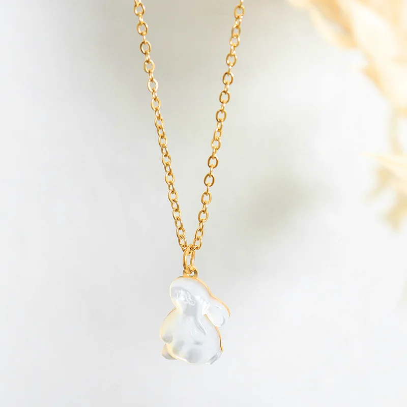 Little Fresh and Cute Rabbit Natural White Shell Pendant Necklace for women gifts Small Titanium Steel Chain Jewelry Wholesale