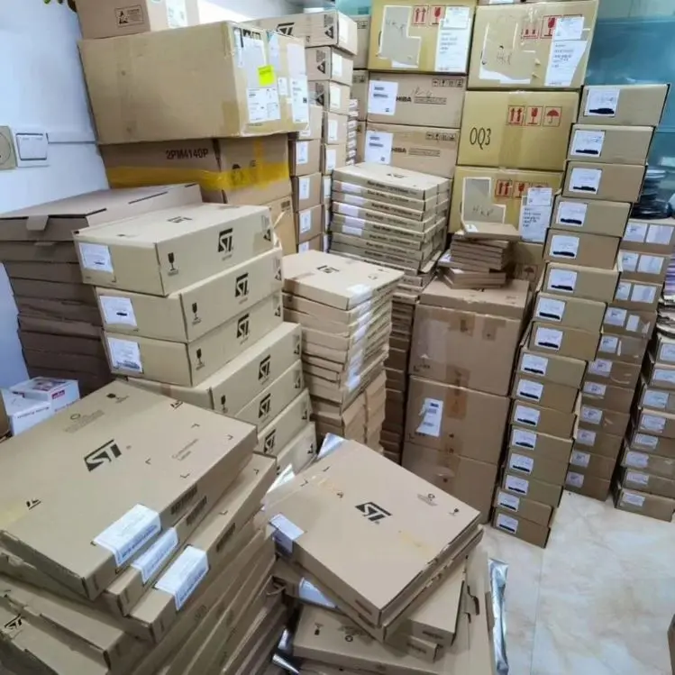 IRF540 Isolation Power Module Electronic Block 4 Channel MOSFET Switch