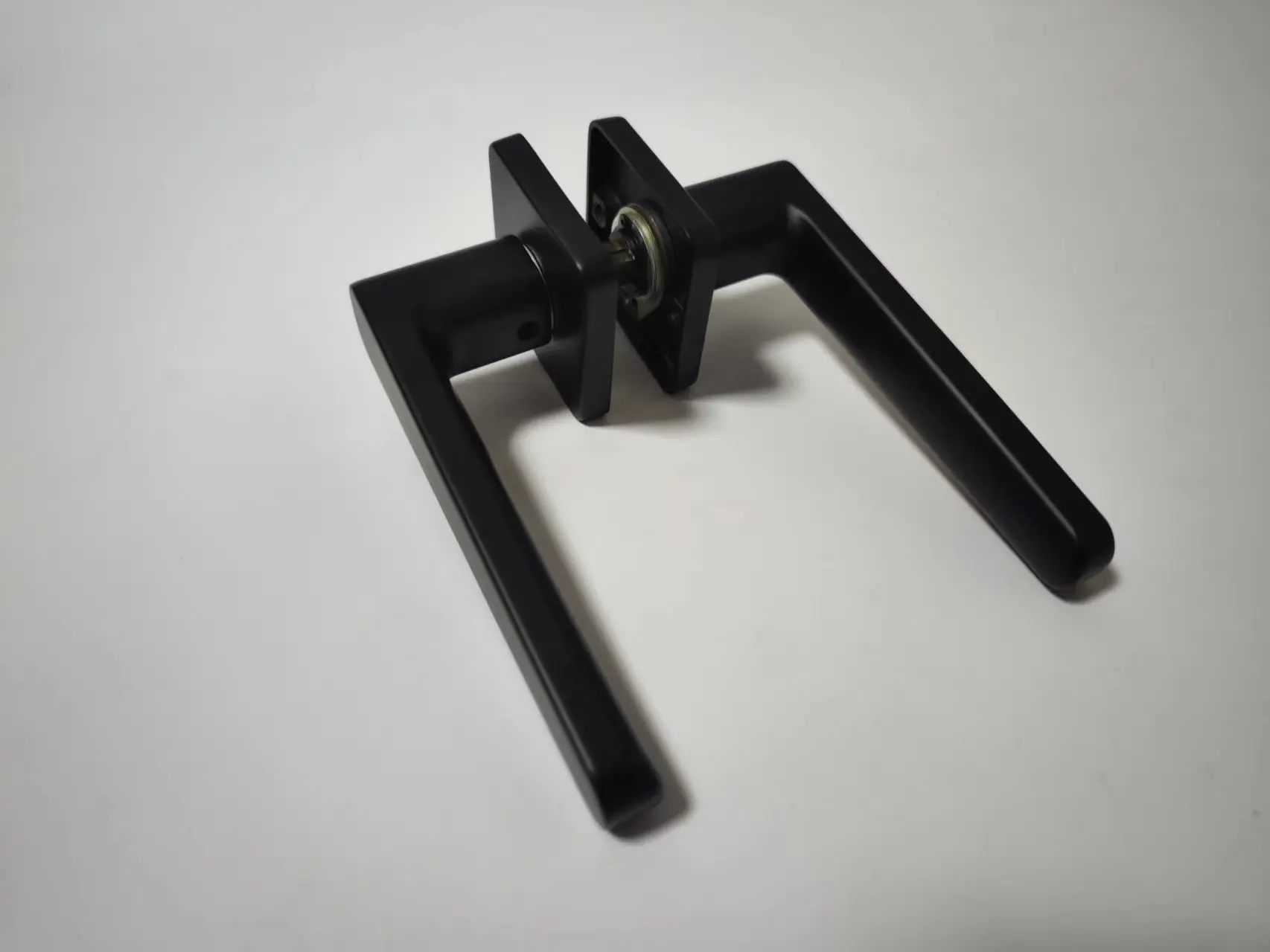 Euro Manija de la puerta  Interior door knob, Matt Black  Door and Window Accessories Aluminum  Lever handle Door Lock Handle