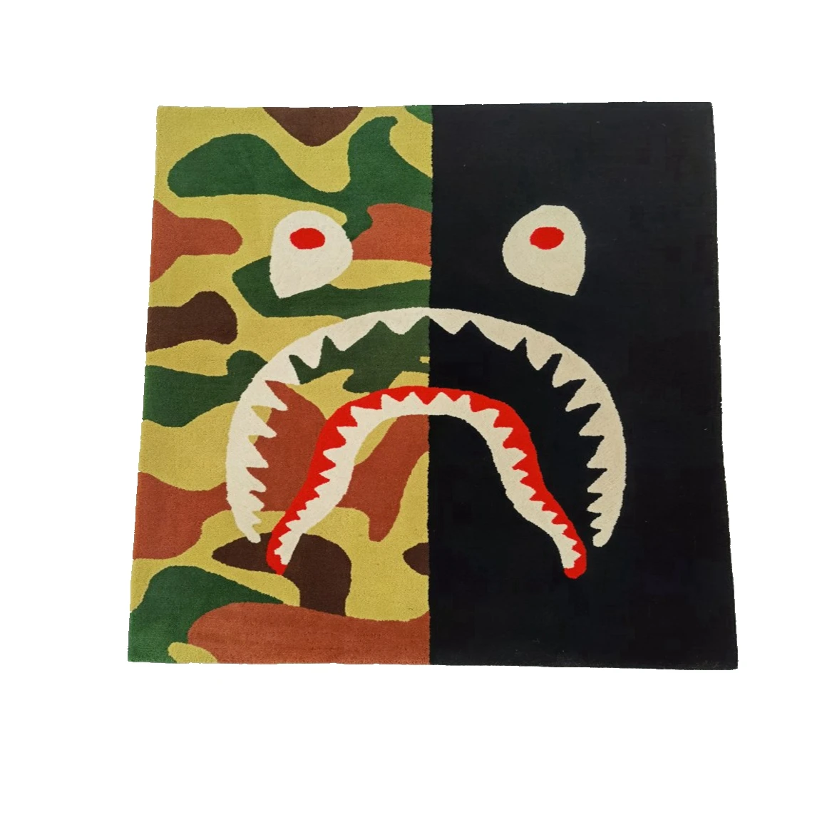 Ковер в форме компакт-диска с игровым логотипом