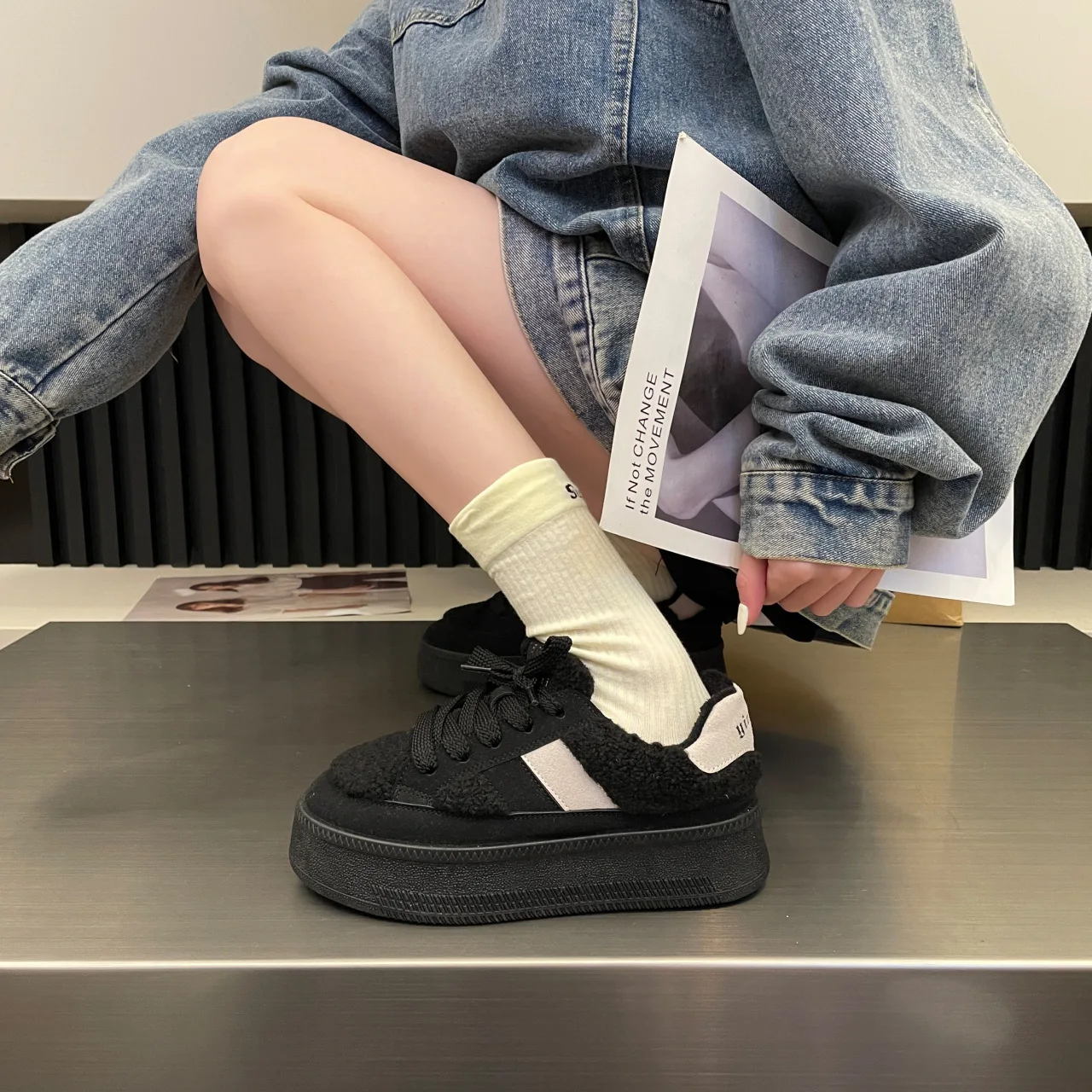 2023 winter fashion match lamb wool thick sole lace-up sneakers for girls warm school shoes custom sneaker manufacturers