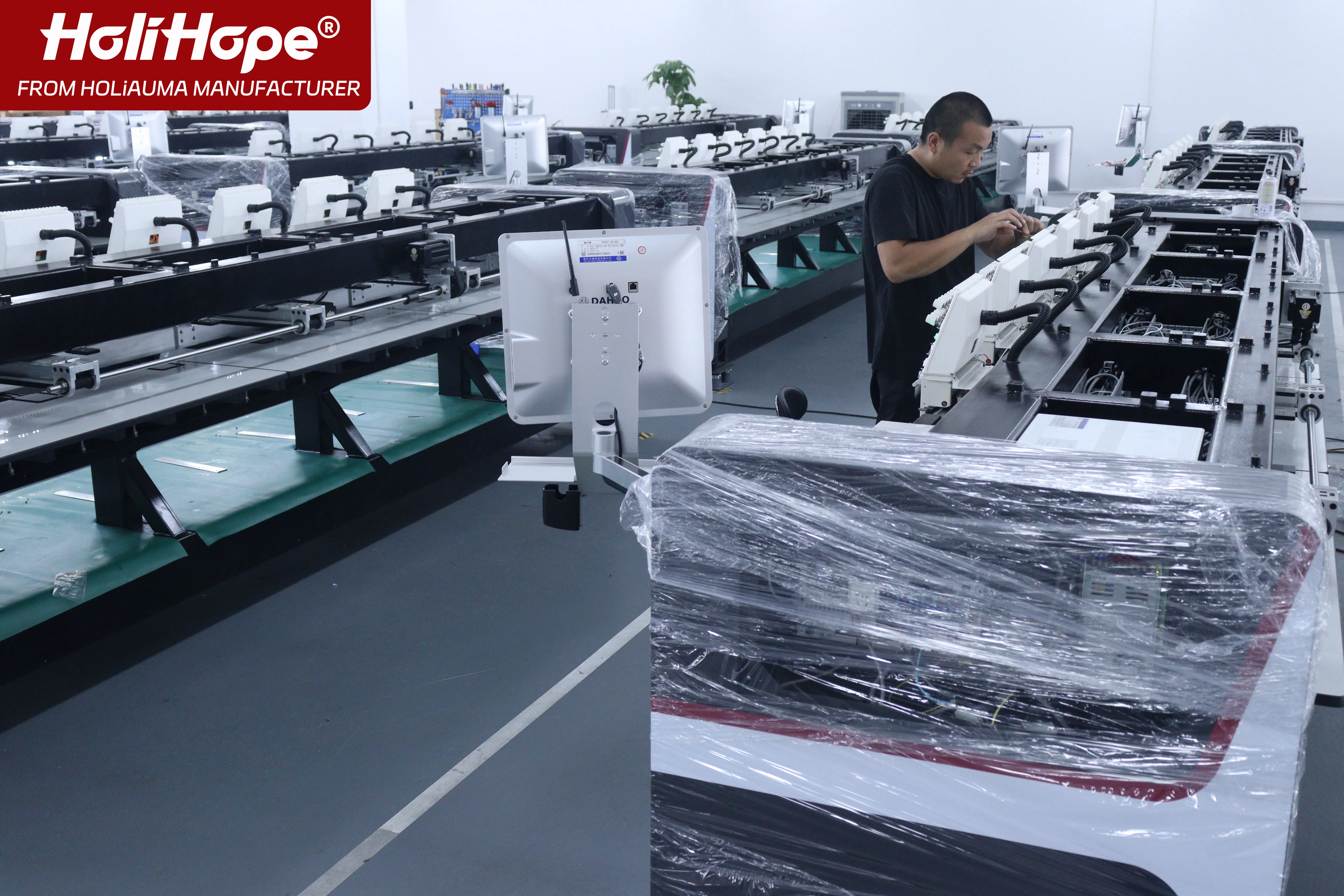 Cheap Price 15 Needles 6 Head Embroidery Machine in Hot Sale 3D Cap T-shirt Flat Industrial Computer Embroidery Machine With CE