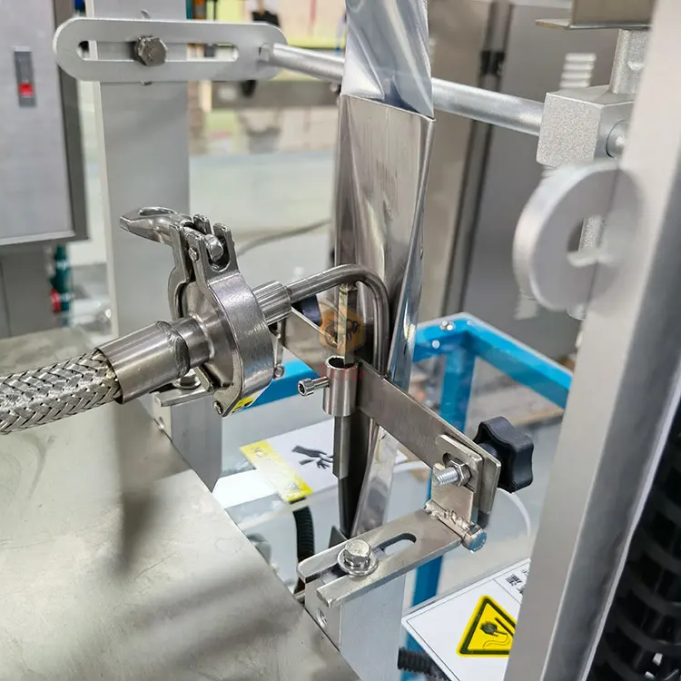 Factory direct price small vertical liquid packing machine honey packing machine new design