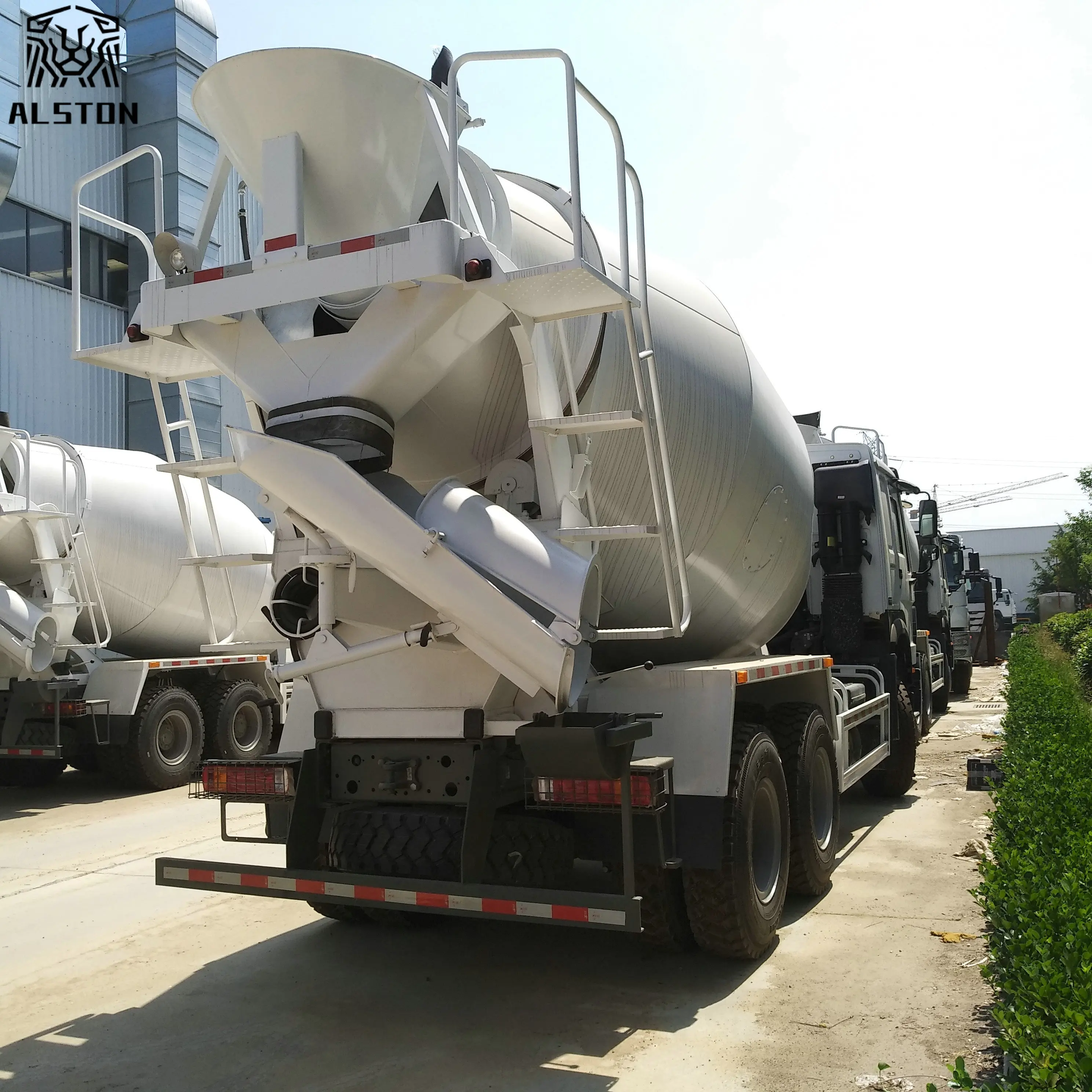 
Concrete Mixing Truck Sinotruk Howo 6x4 Used Concrete Pump Trucks Sale 