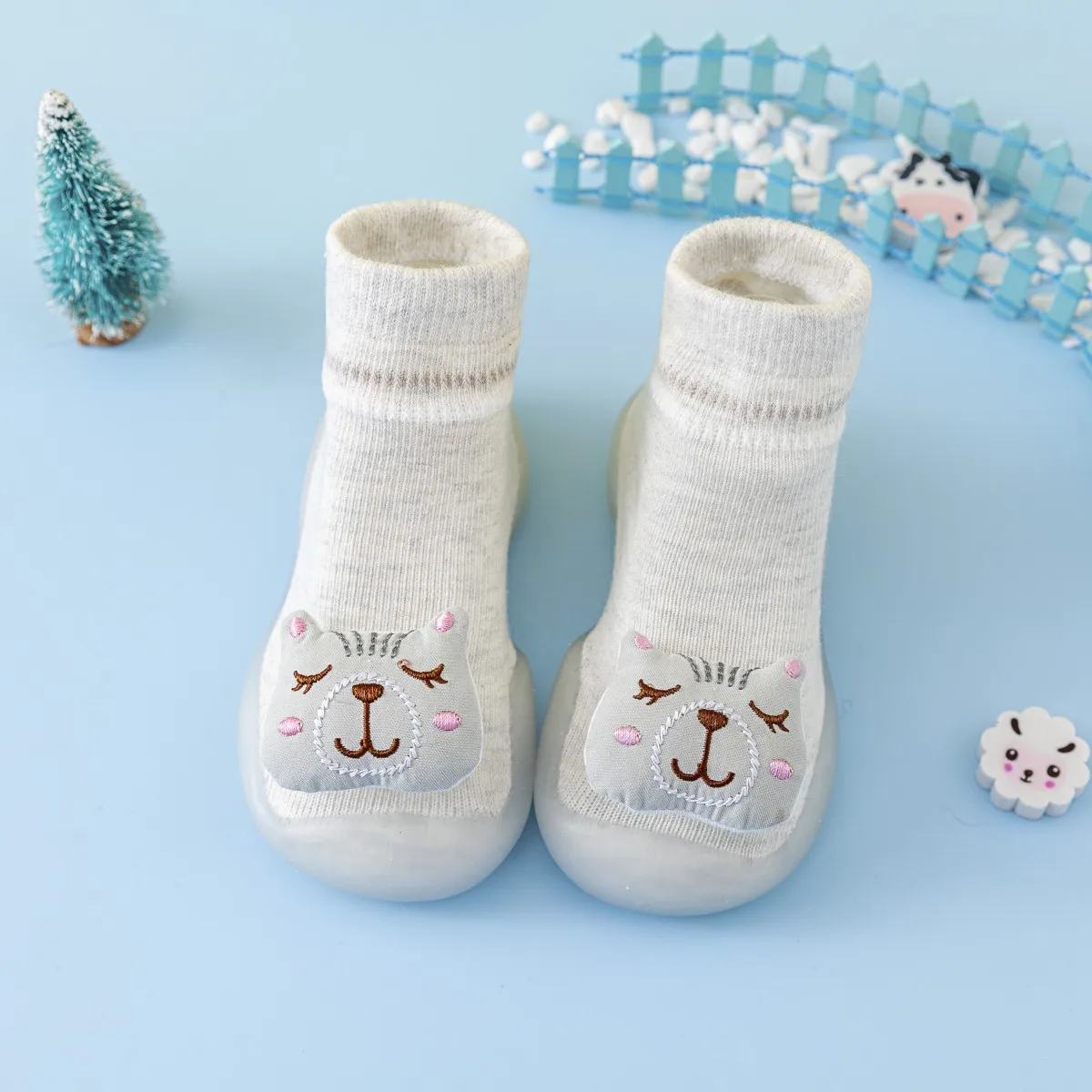 Infant and toddler cartoon style toddler shoes spring and autumn baby soft sole non-slip cute sports shoes and socks