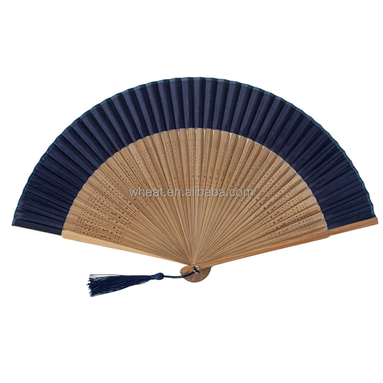 China Factory Many Colors Luxurious Wedding Gift Bamboo Hand Fan Customize Logo Mix Colors Silk Fan Wedding Favors