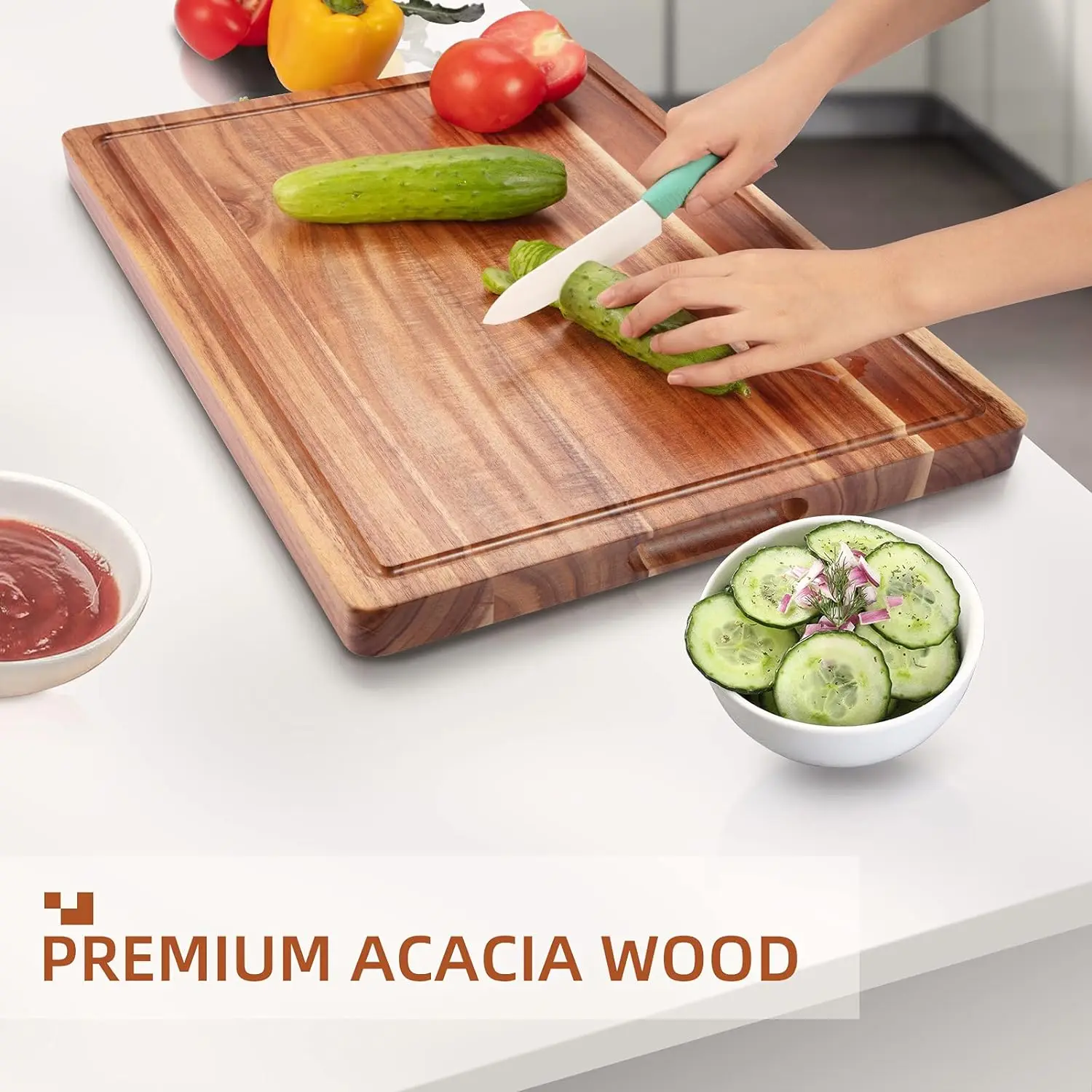 Large acacia wood cutting board for the kitchen,wooden cutting board with juice tank,suitable for meat andvegetablescuttingboard