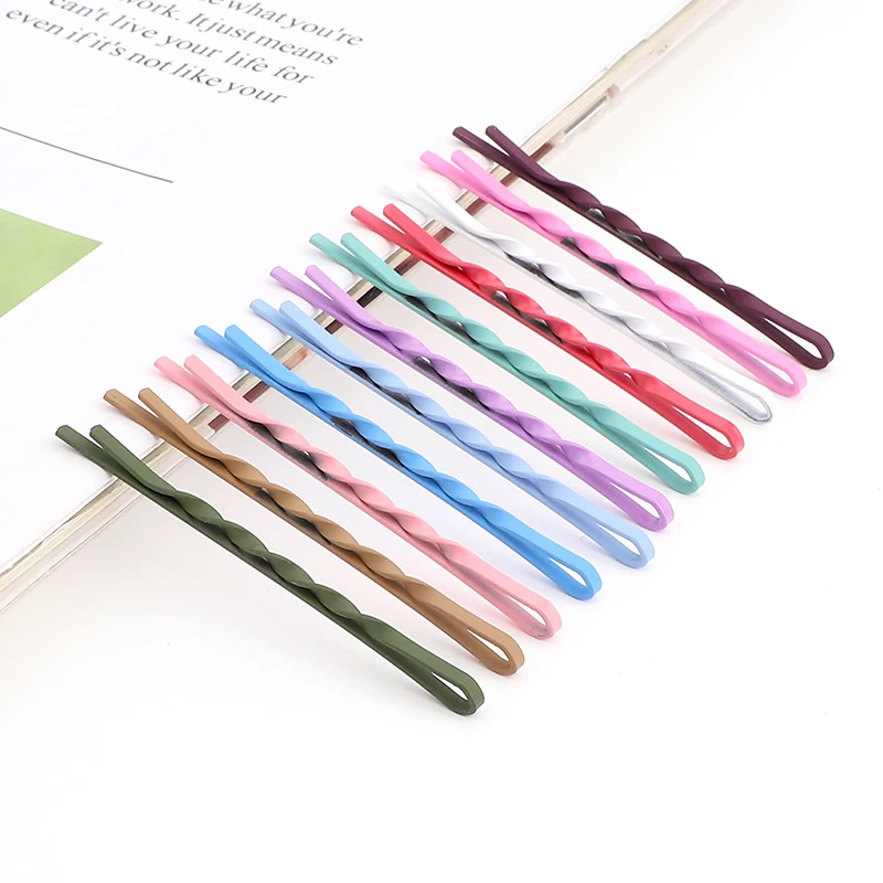 Wholesale Fashion Twist hair pin barrettes Classic gold  hair clips metal Bobby pins for women Hair Accessories gold clip
