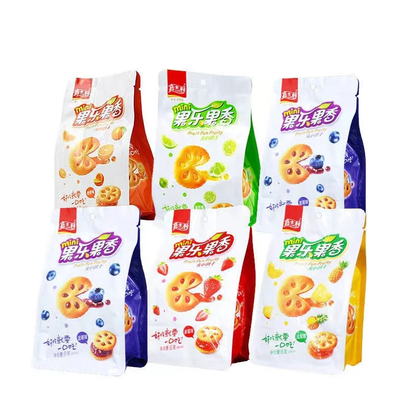 Wholesale Customized Delicious Chinese Snacks Strawberry Blueberry Jam Sandwich Biscuit Cookie 85g