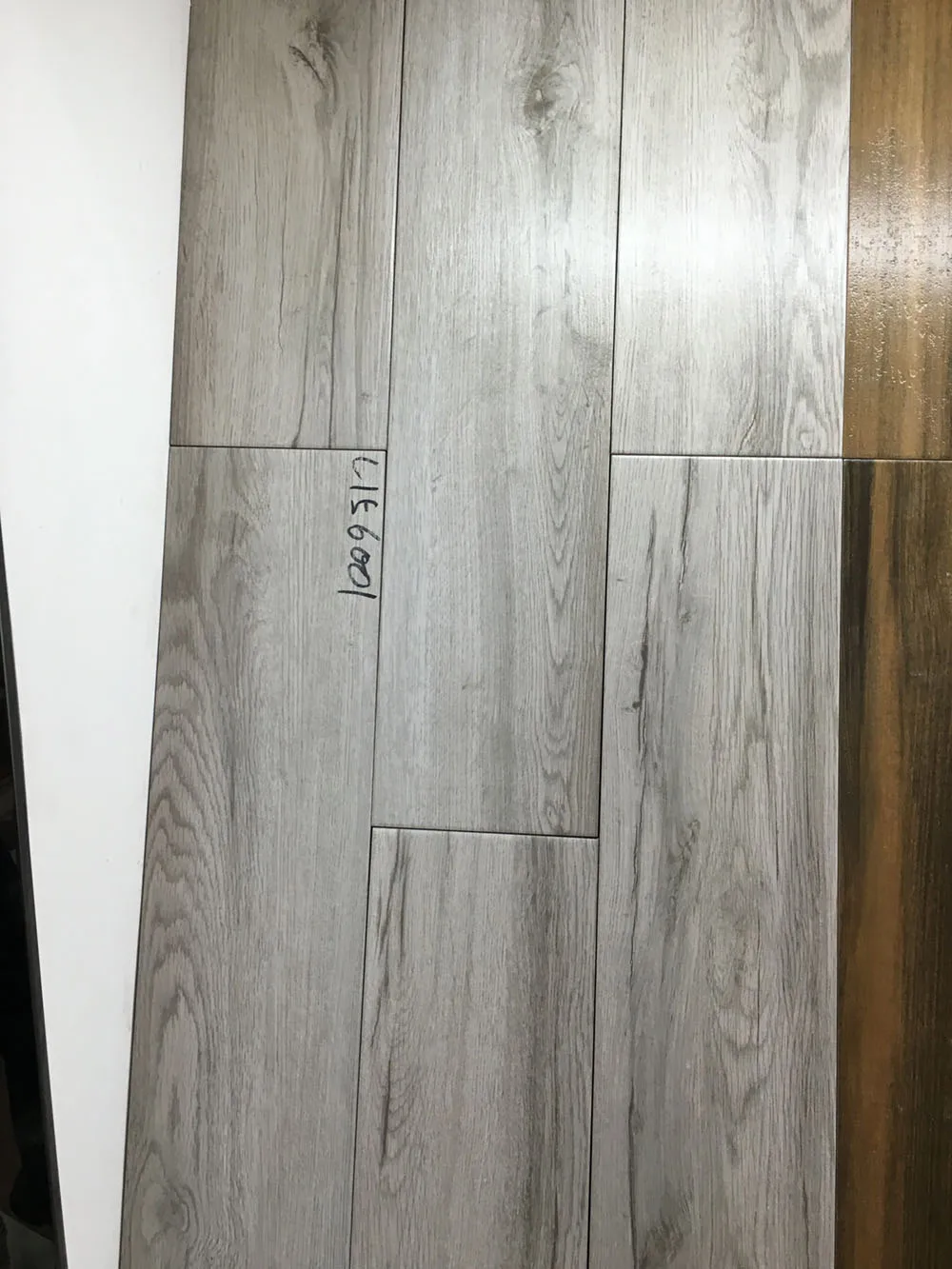 Foshan high quality Wood look tile Hotel timber tile 150x600 for living room natural wood finished floor Tile