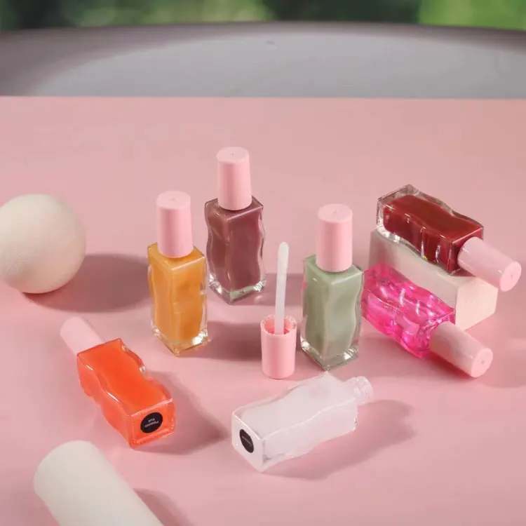 High Quality Fillable Empty Tube Strawberry Pink Lip with cute lip gloss tubes