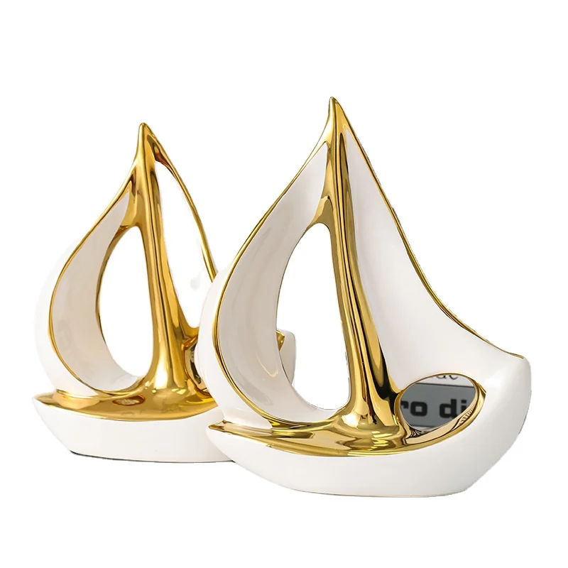 Nordic Luxury Modern Porcelain Sailboat Model Ornaments Home Decor Sailing Boat Model Creative Ceramic Yacht Decor for Office