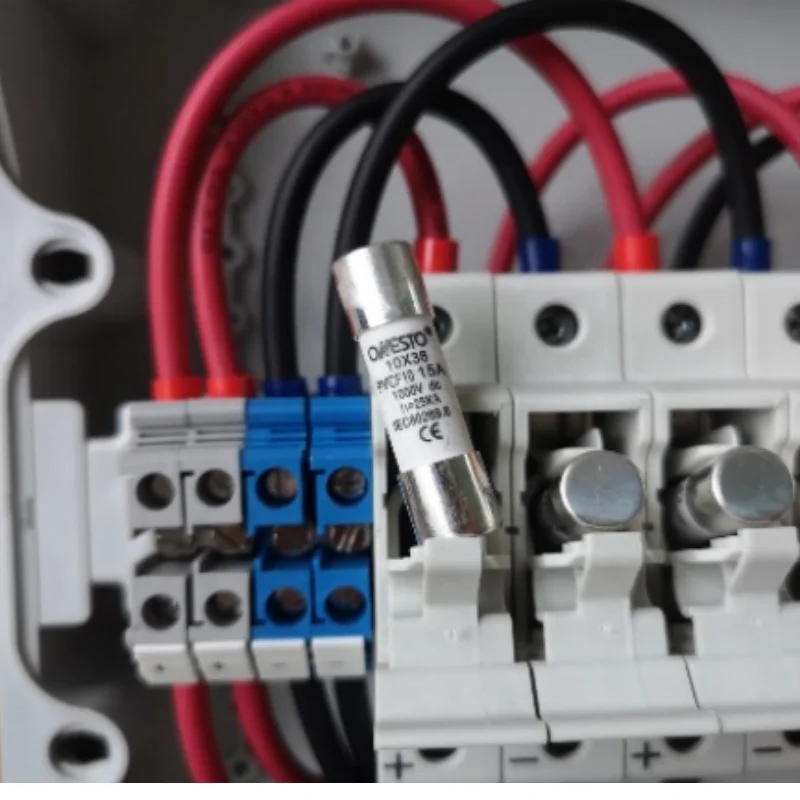 Factory Sale PV Combiner Box with Surge Protection Solar Fuse Sring Box 1000V 16A String Isolation Distribution Box