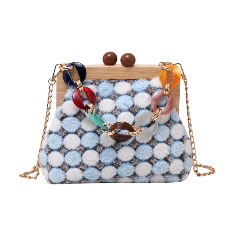
2021 Dots Fur Furry Purses Cute Acrylic Chain Handbags Designer Famous Brands Ladies Plush Tote Hand Bags Fashion Fall Handbag 