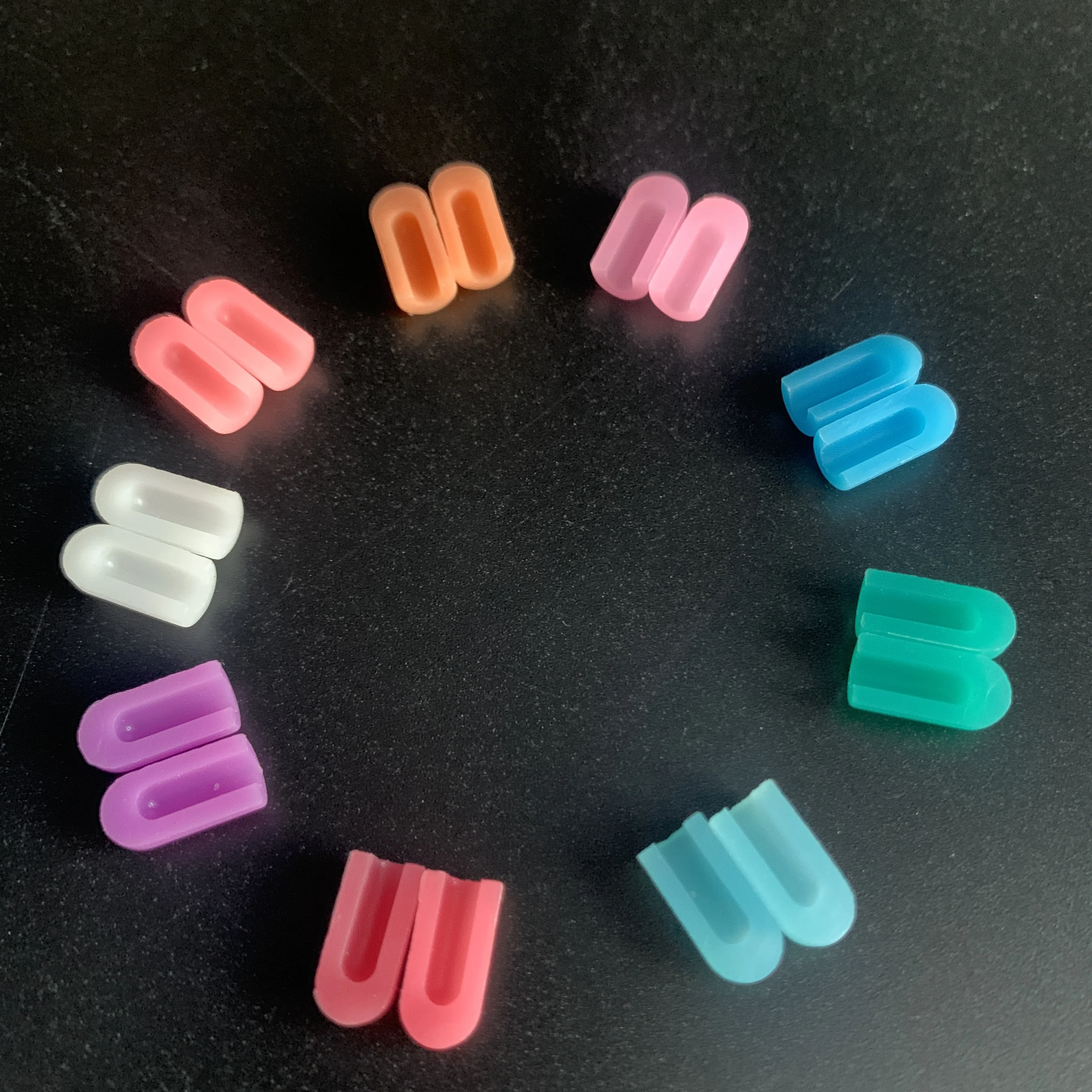 
100pcs Clip LED Fixing ABS Plastic Mounting Clips For 6x12mm / 8x16mm 5V 12V 24V Waterproof LED Strip Neon Light Buckles Clamps 