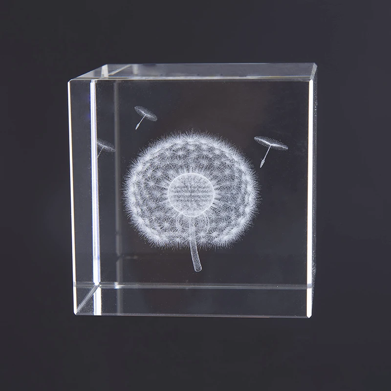 Elegant 3D Laser Engraved Etched Crystal Cube For Garden Decoration