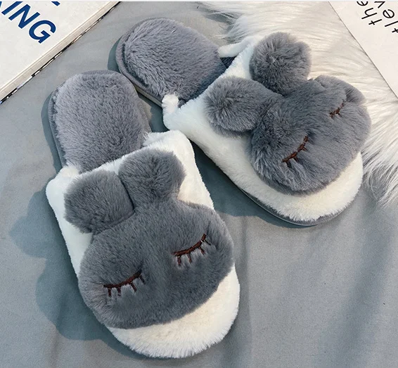 
hot selling fashionable soft cozy anti skid light weight cartoon animal design furry indoor Slippers For Women adults 