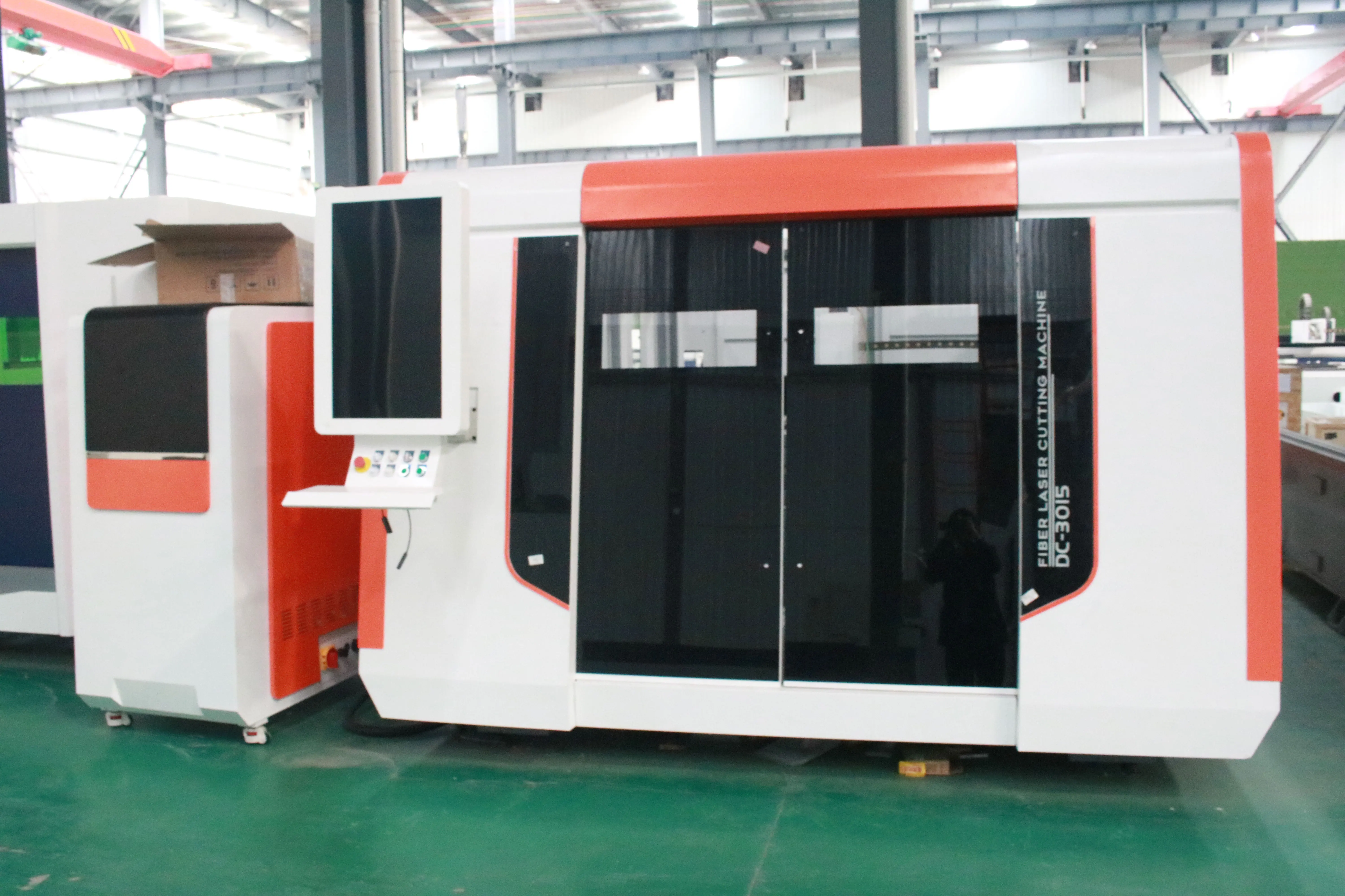 3015 4015 4020 6020 cnc sheet metal fiber laser cutting machine made in china