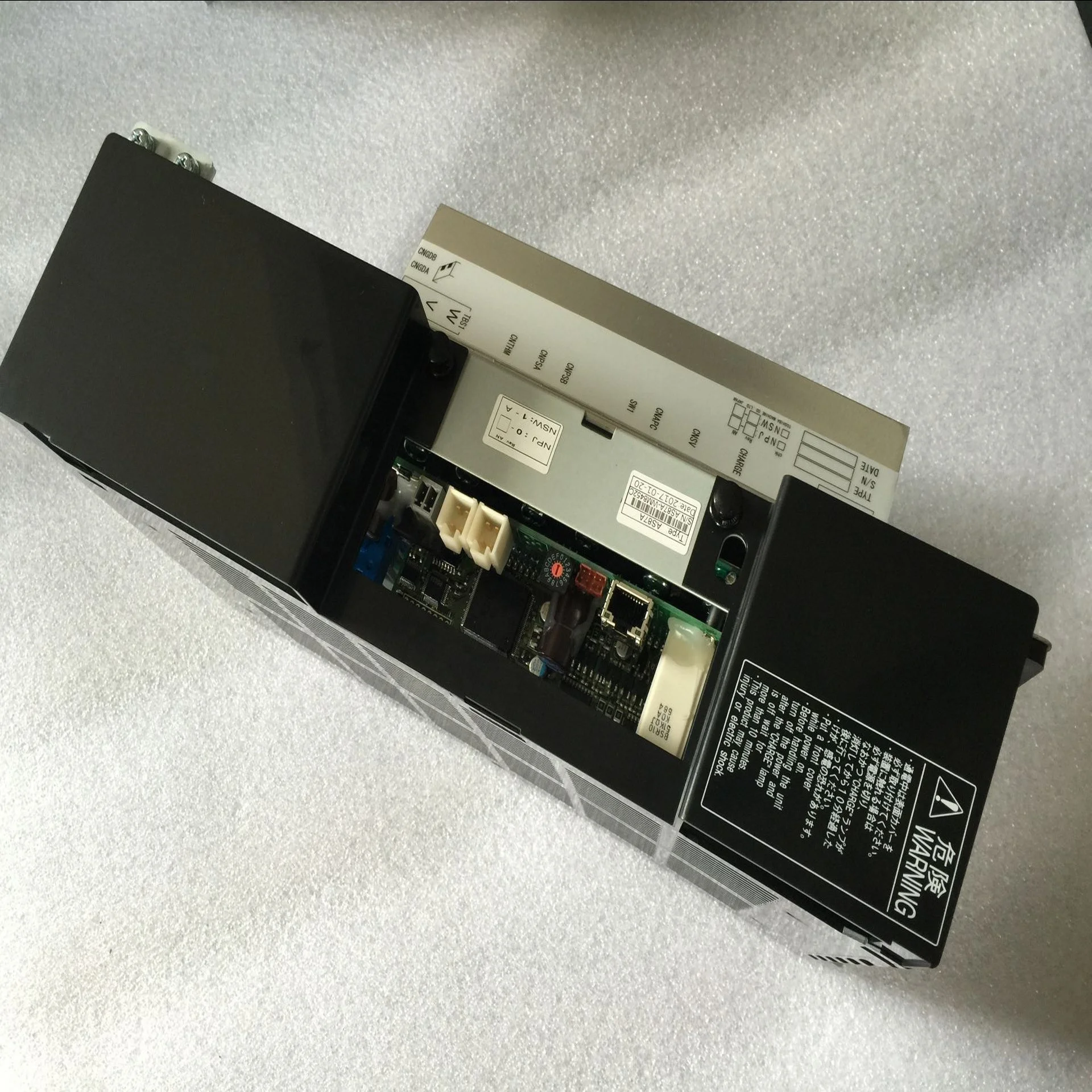 Toshiba полностью электрическая машина для литья под давлением Сервопривод переменного тока