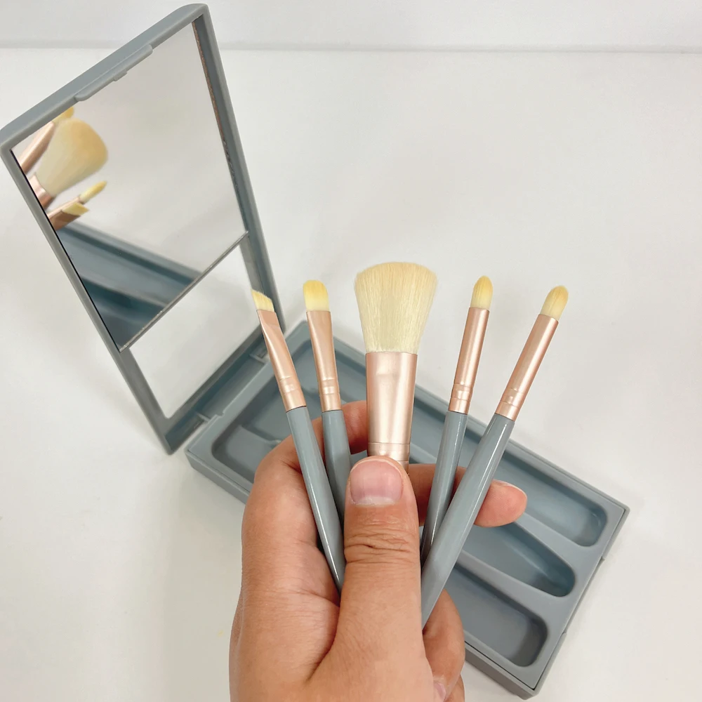Custom Logo Travel 5Pcs Mini Portable Professional Makeup Brush Set Cosmetic Eye Shadow Nail Brushes Tool With Mirror