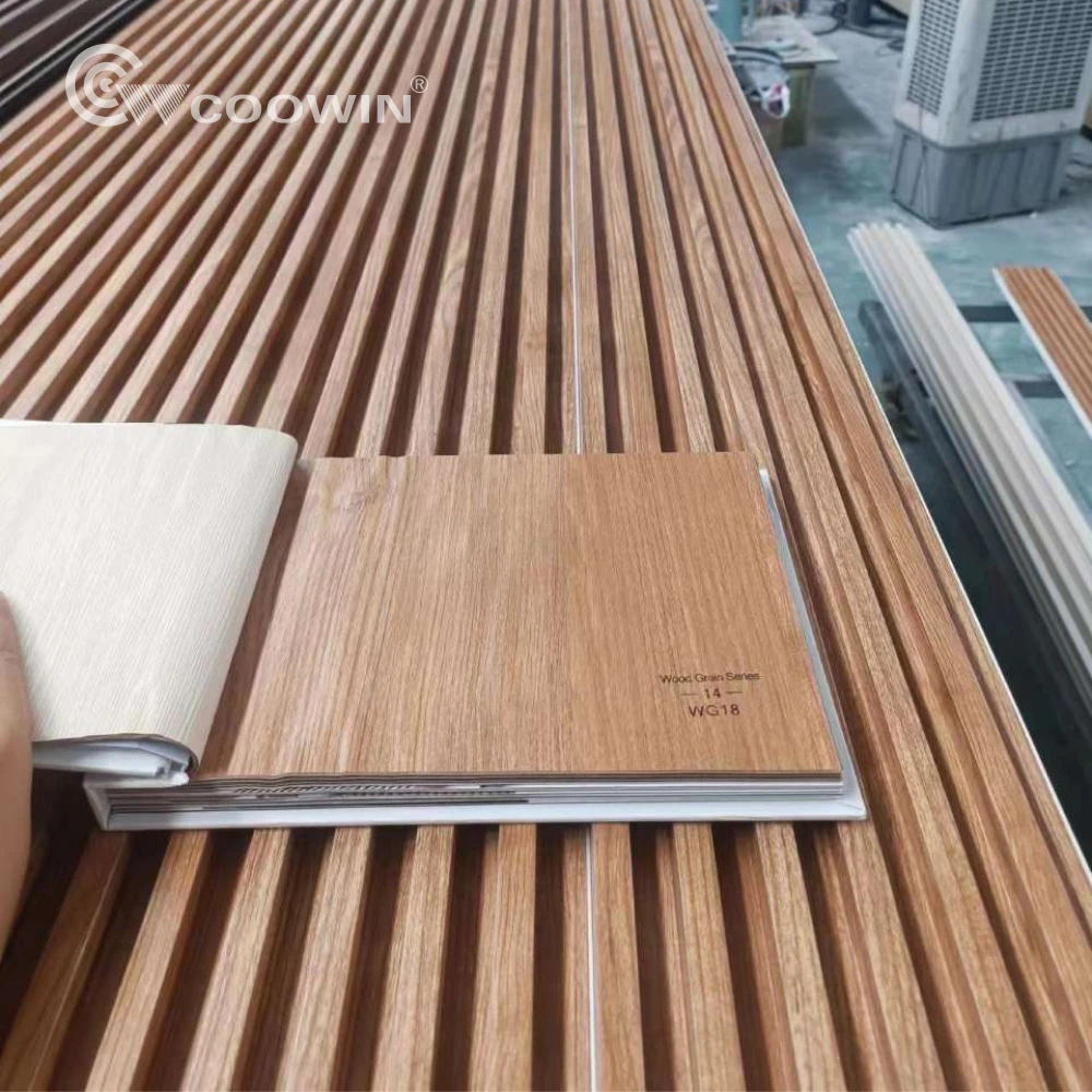 Деревянные настенные панели с покрытием