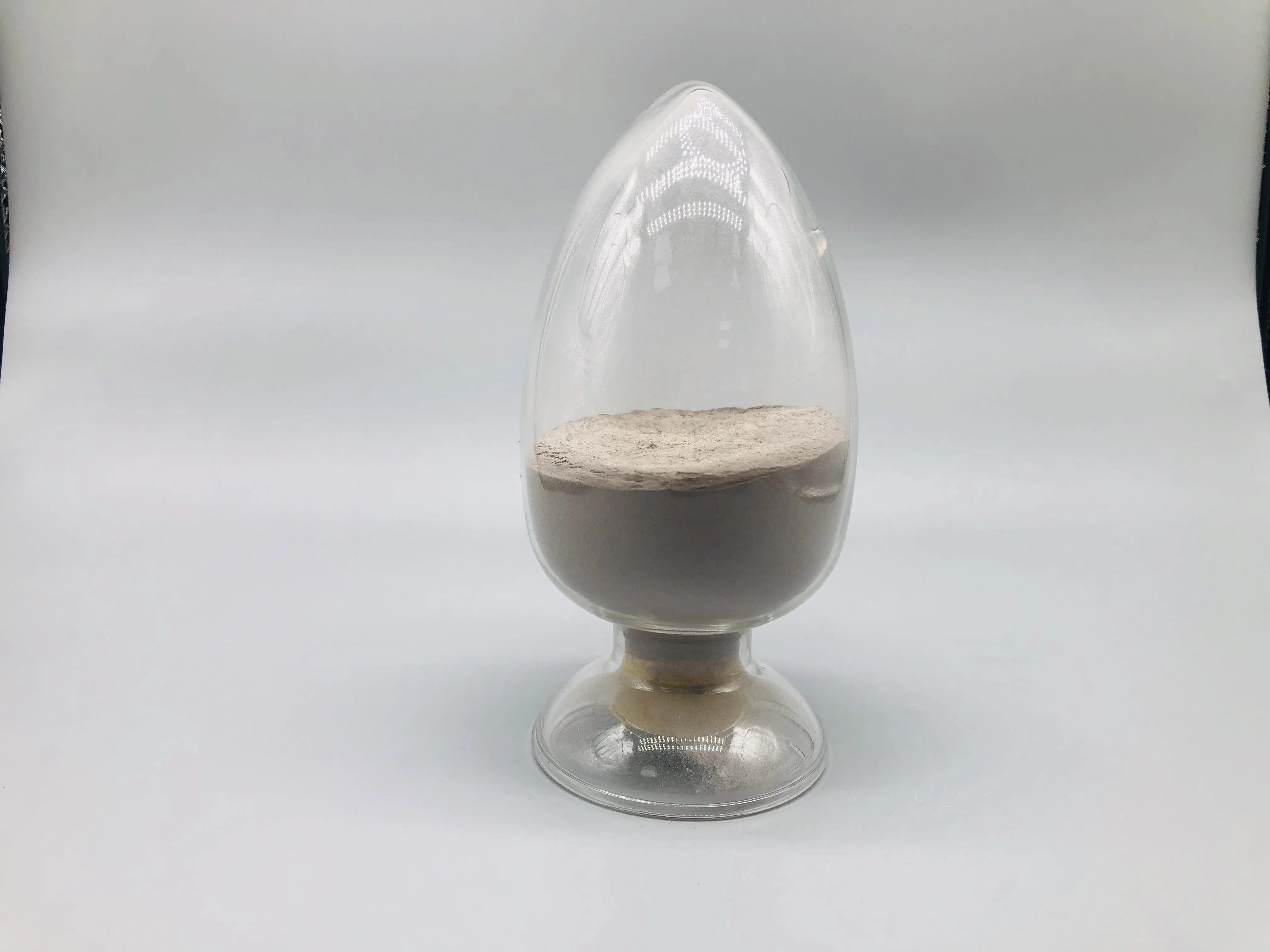 Light Grey Anti-sliding Wear Dioxide Composite Aluminum Titanium Powder At13