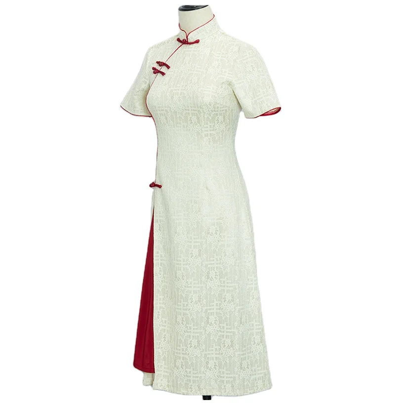 Factory Supply Attractive Price White Engagement Vintage Embroider Cheongsam