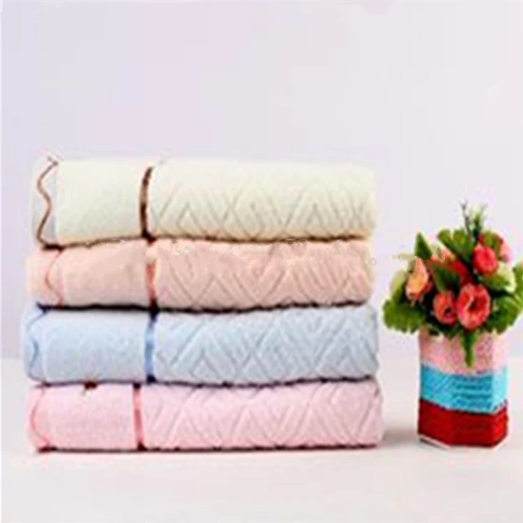 В наличии банное полотенце из хлопка с принтом 150808 в