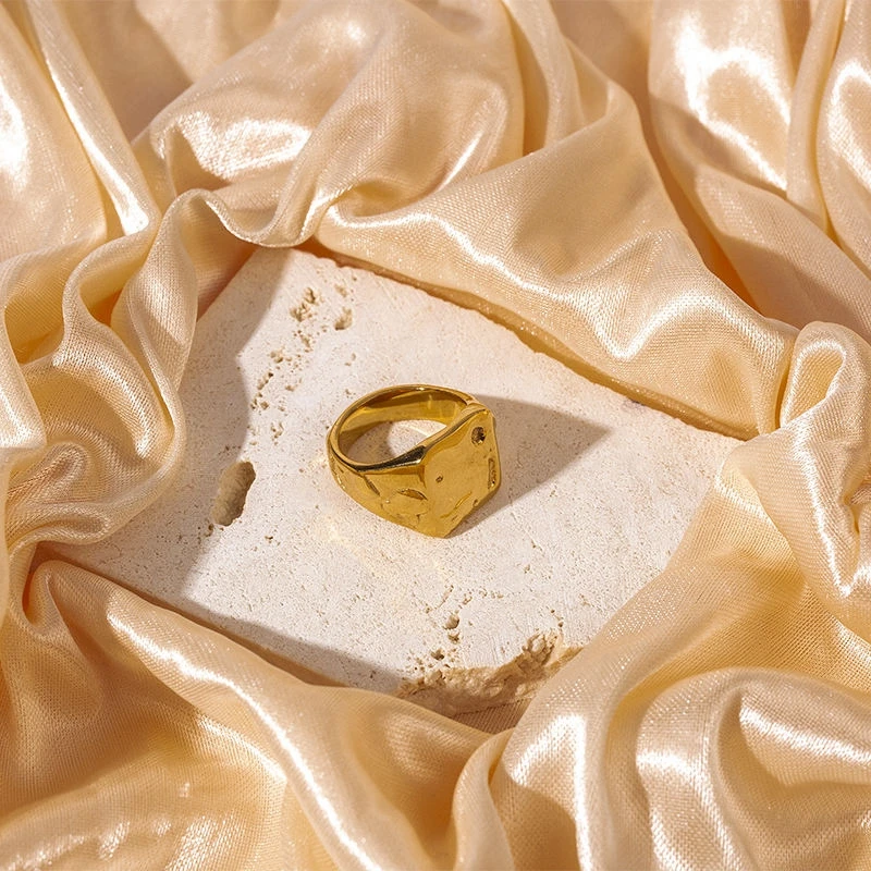 SUMMLY Irregular tin foil pattern crater ring ladies vintage titanium steel 18k gold plated ring accessories
