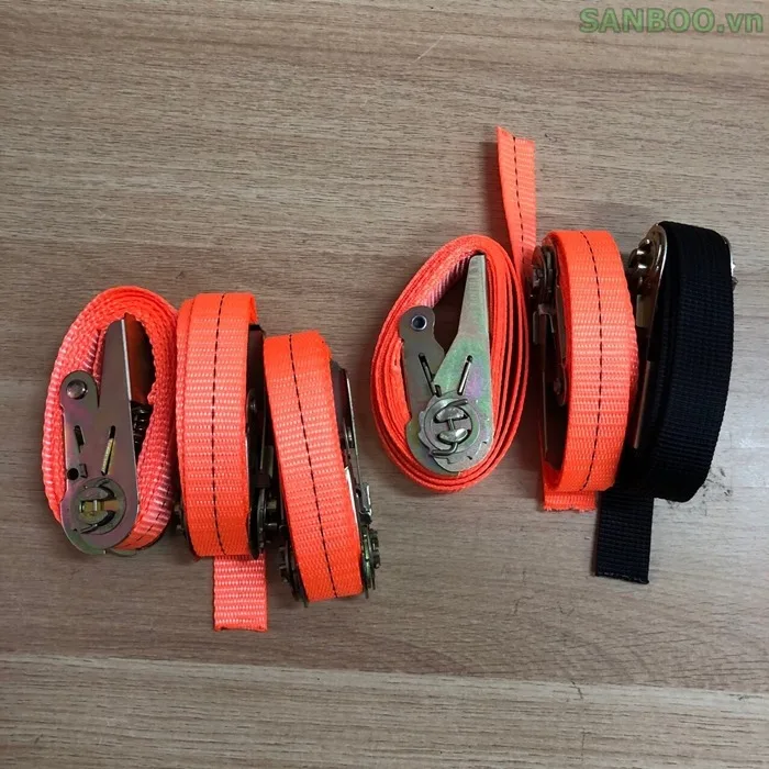 Best Selling 0.8 Ton Ratchet Straps Premium Heavy-Duty Load Securement 2.5 cm Wide Safe Transportation Polyester Belt