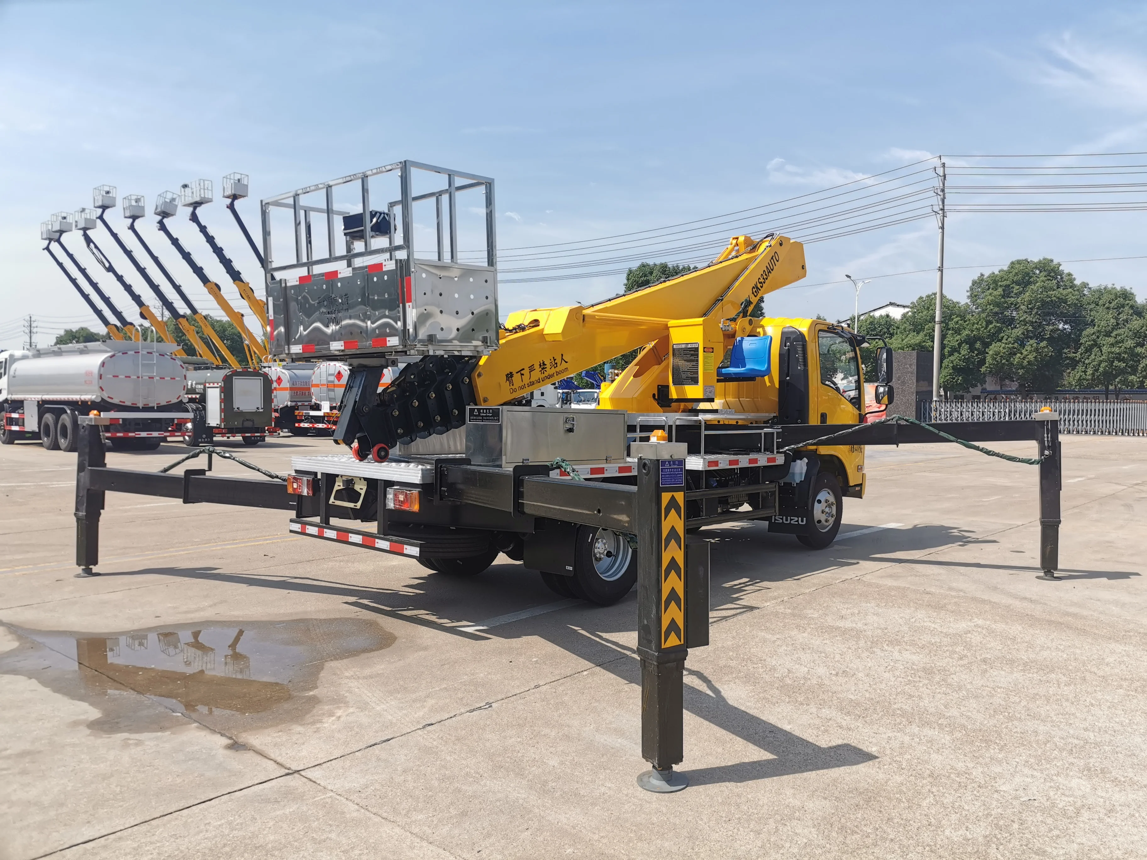 isuzu 33M Hydraulic Truck Mounted Aerial Bucket Truck Boom Lift Aerial Manlift Work Platform Truck