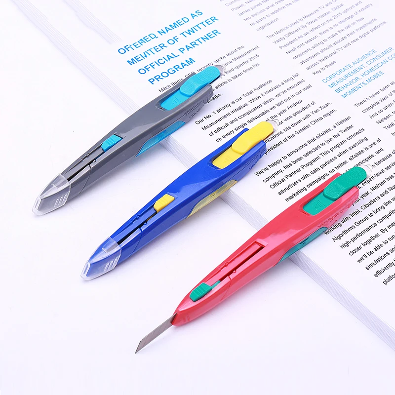 High Quality and Good Price Office Retractable Utility Knife with Staple Remover 3590-2