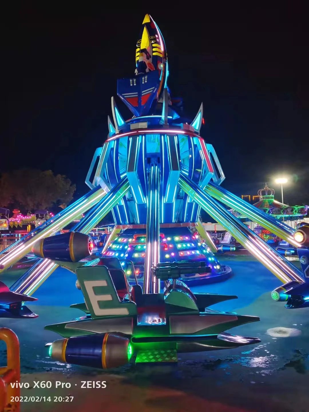 Self-Control Plane Adventure Park Attraction Outdoor Amusement Equipment for Theme Parks Luna Carnivals Fairgrounds