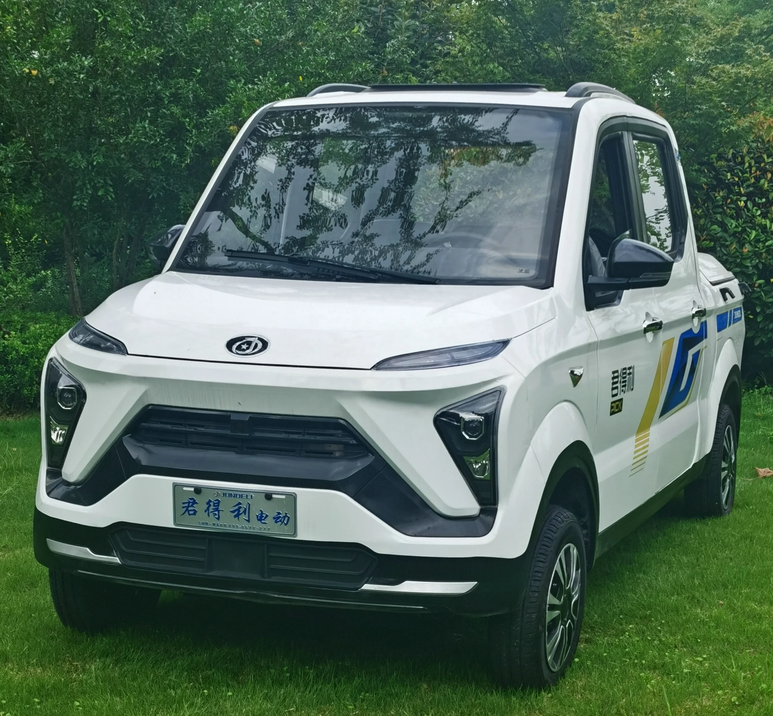 Luxury Four Wheels Electric Pickup Tricycle 60V 1500W