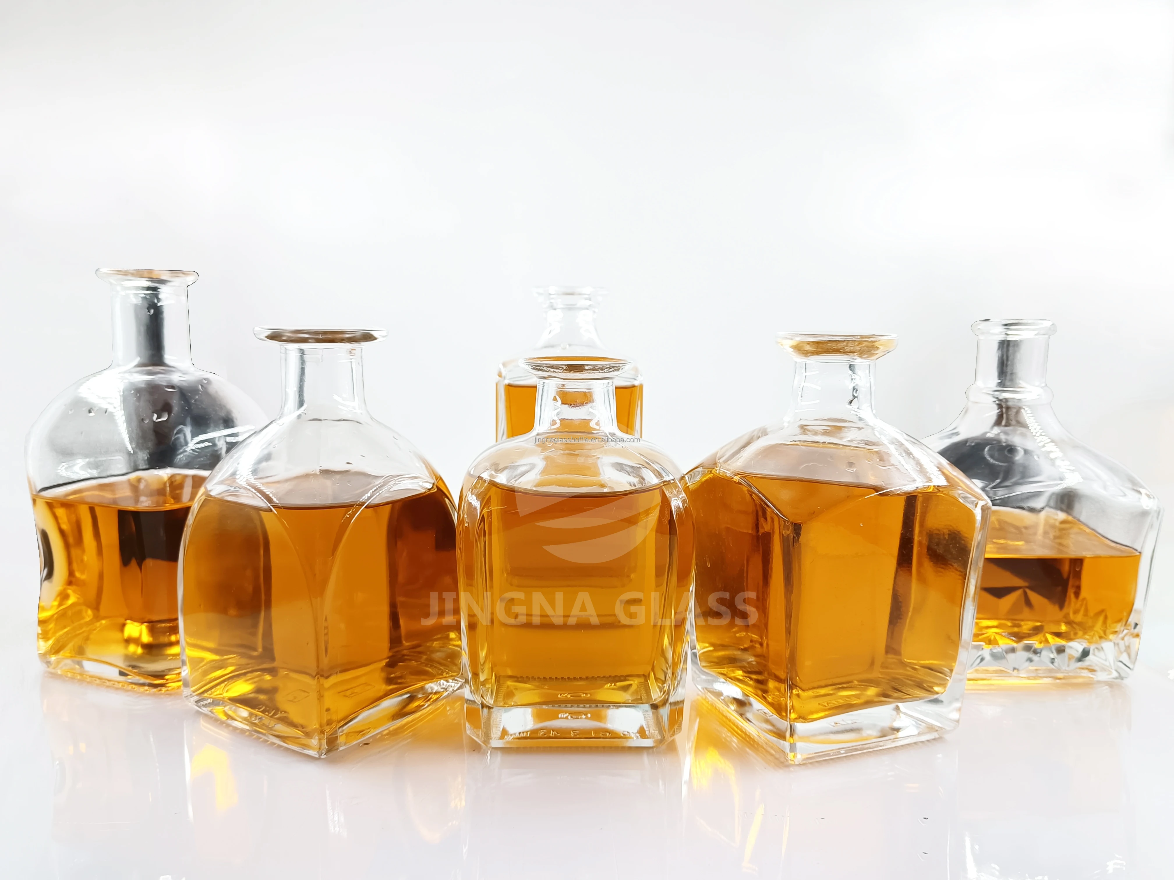 JINGNA Soy Ink Recyclable 750ml cube glass packaging containers wine bottle luxury vodka liquor Whisky glass bottles