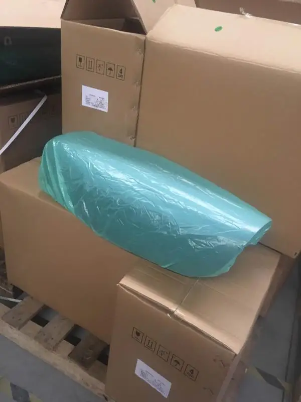  Индийский мотоцикл BAJAJ Boxer 100 куб. См красный по низкой