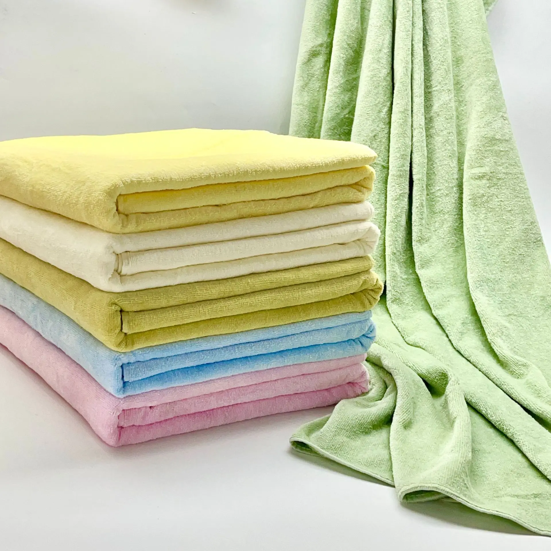 Premium Cotton Bath Towel Extra Large for Adults Solid Color Printed Cotton Cut Pile Fabric for Sensitive Skin