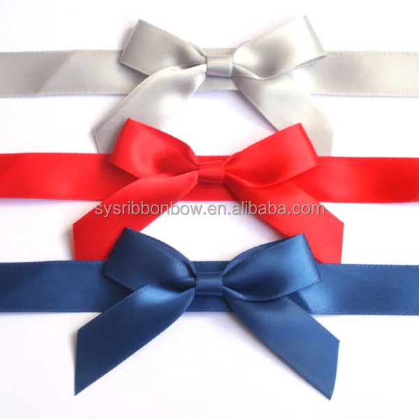 Satin ribbon bows with sticker Making ribbons and bows for invitation cards.JPG