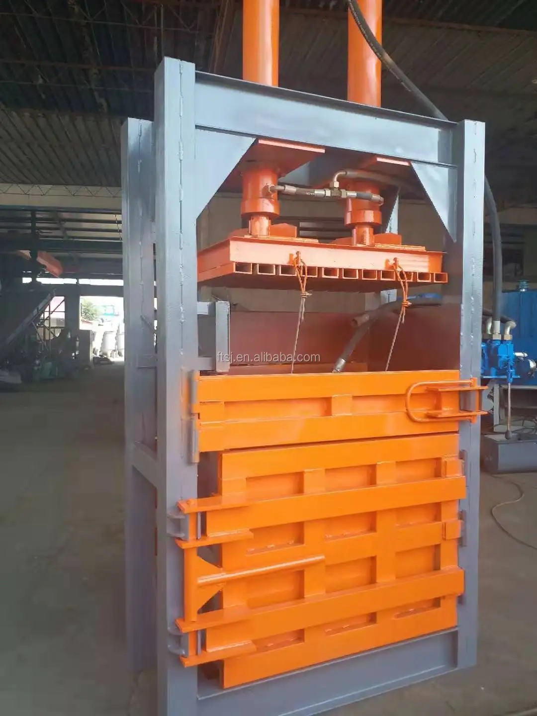 2023 China supplier full-automatic press baler machine for sale