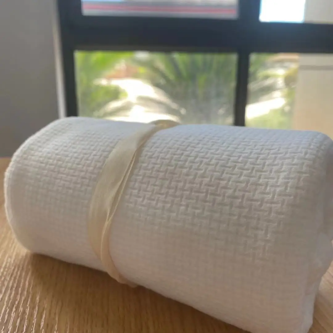 
sample cotton fiber spunlace nonwoven fabric rolls for hotel hand towels 