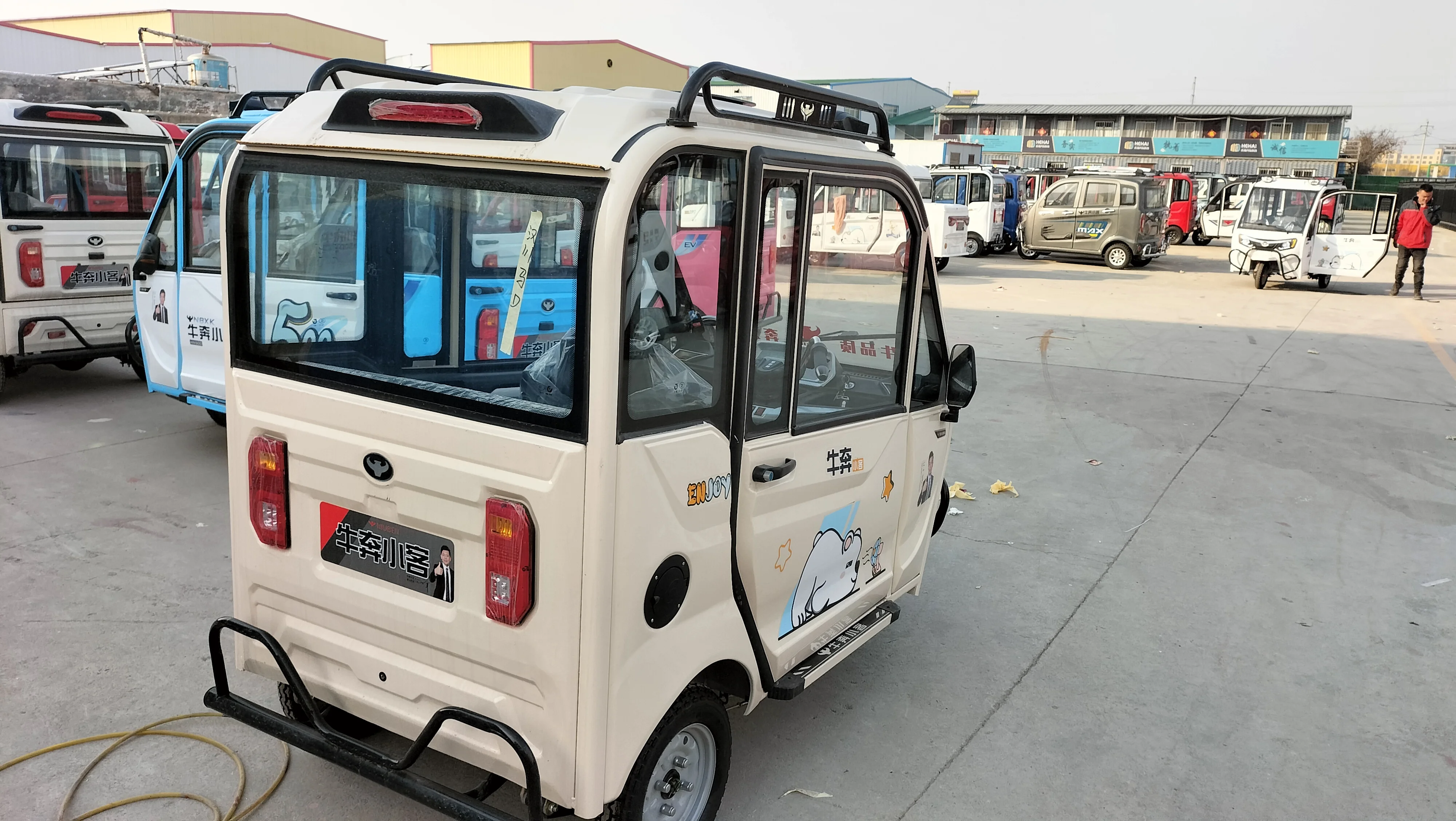 motorized tricycles for adults 3 wheeler electric tuk tuk rickshaw for sale tricycles electric adults electric covered scooter