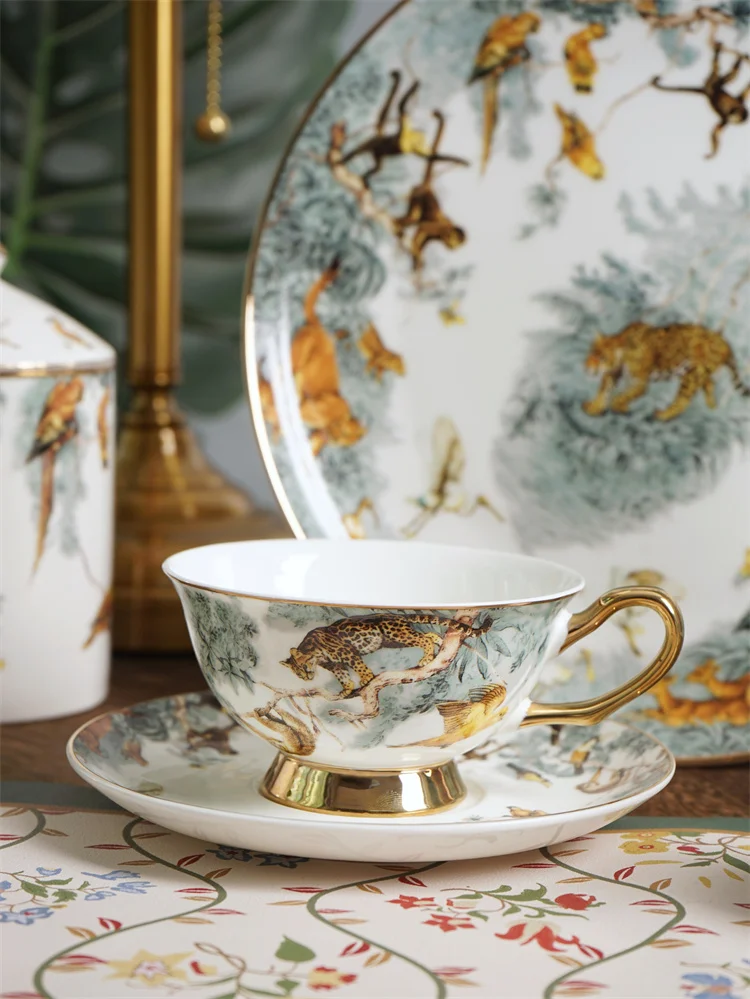 ZC European Equatorial Jungle dinnerware sets plate  cup and saucer set gold rim bone China  afternoon tea cup set